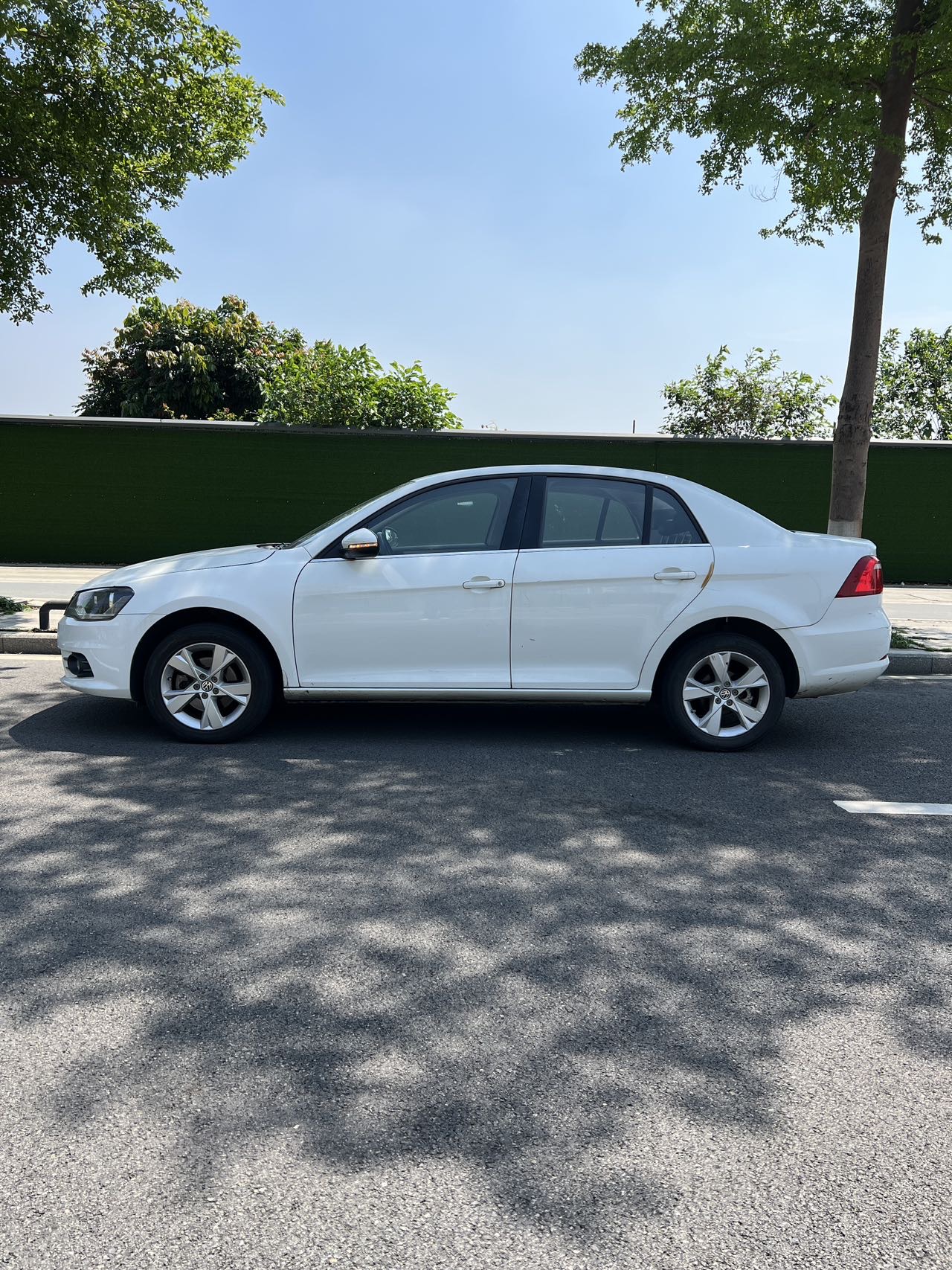 Volkswagen Bora 2014 car image #3