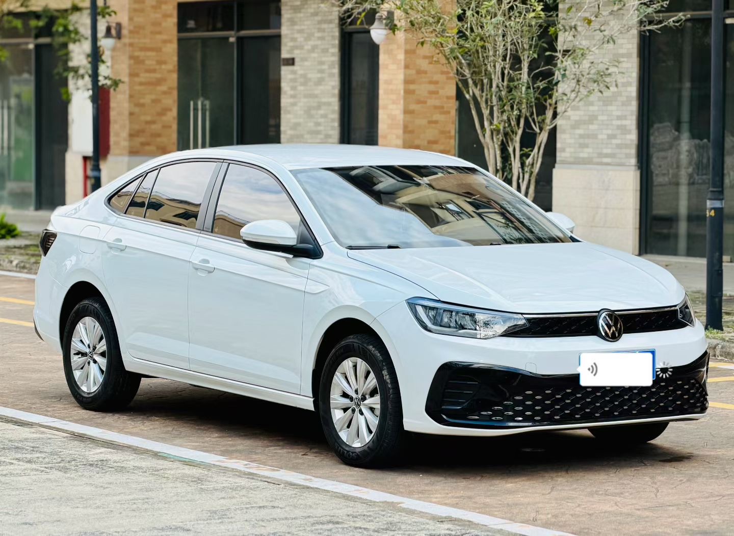 Volkswagen Lavida 2025 car image #2