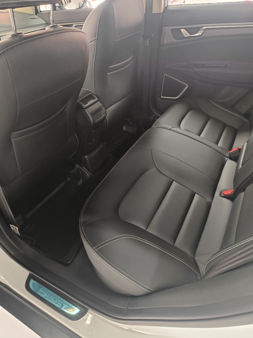 GEELY Emgrand GS 2018 car image #3