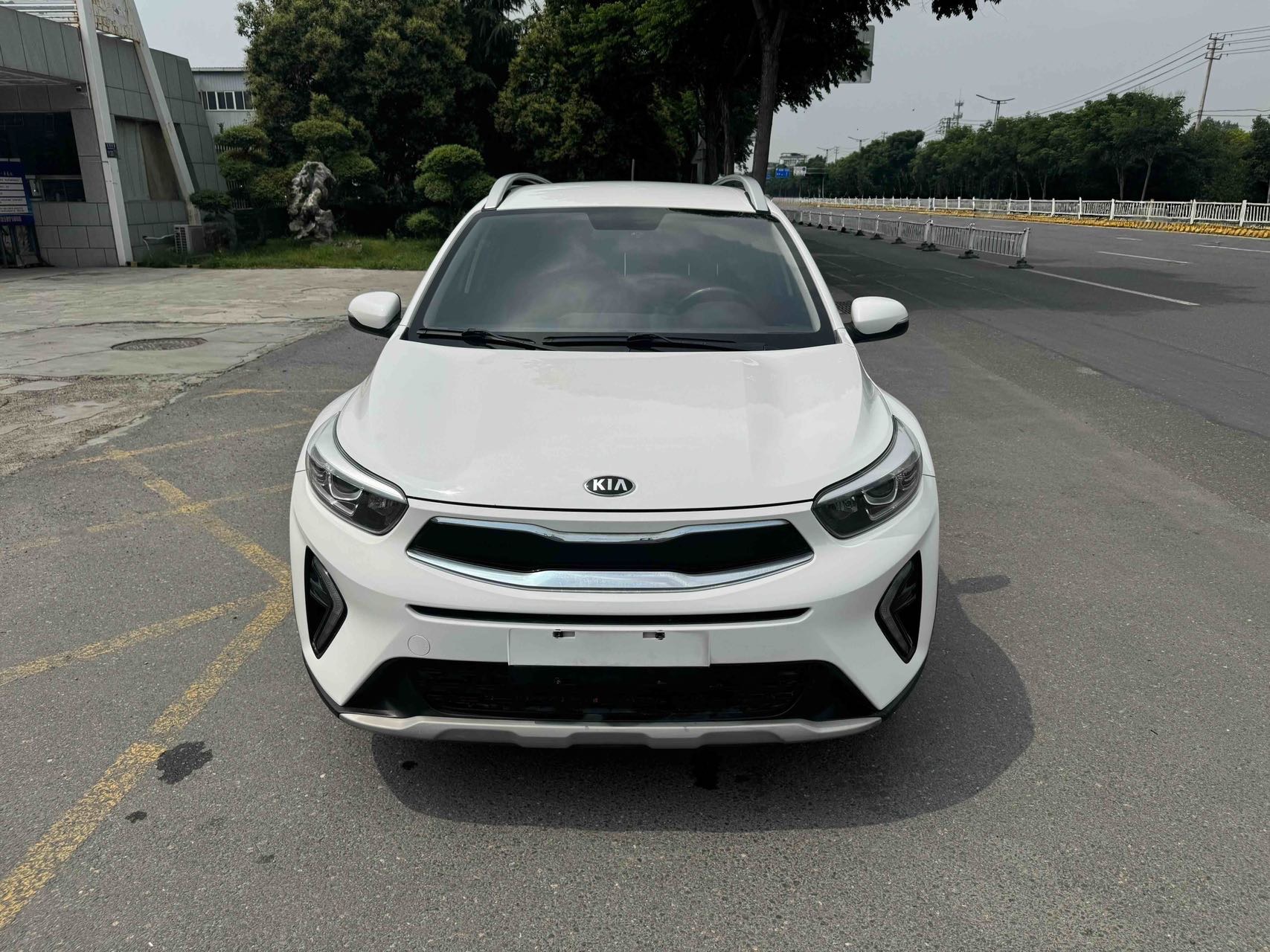 Kia KX1 2019 car image #7