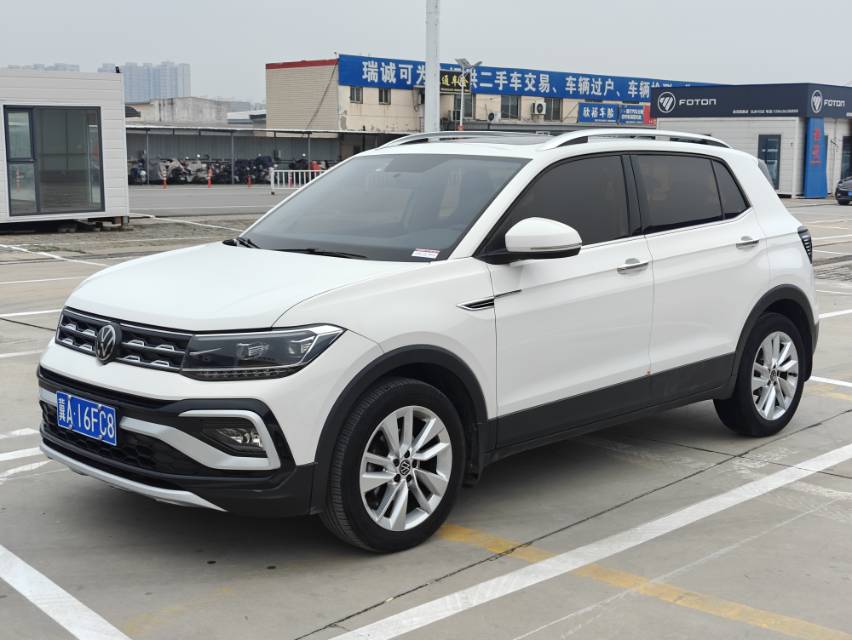 Volkswagen T-Cross 2021 Volkswagen T-Cross 2021 car image