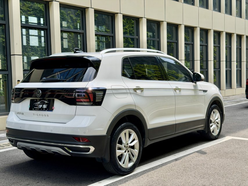 Volkswagen T-Cross 2021 car image #5