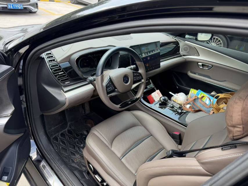 BYD Han 2022 car image #2