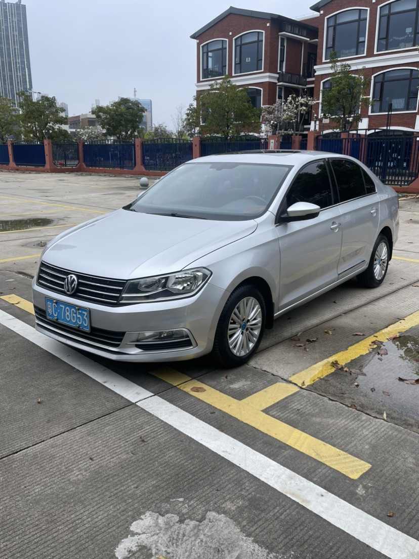 Volkswagen Santana 2018 car image 