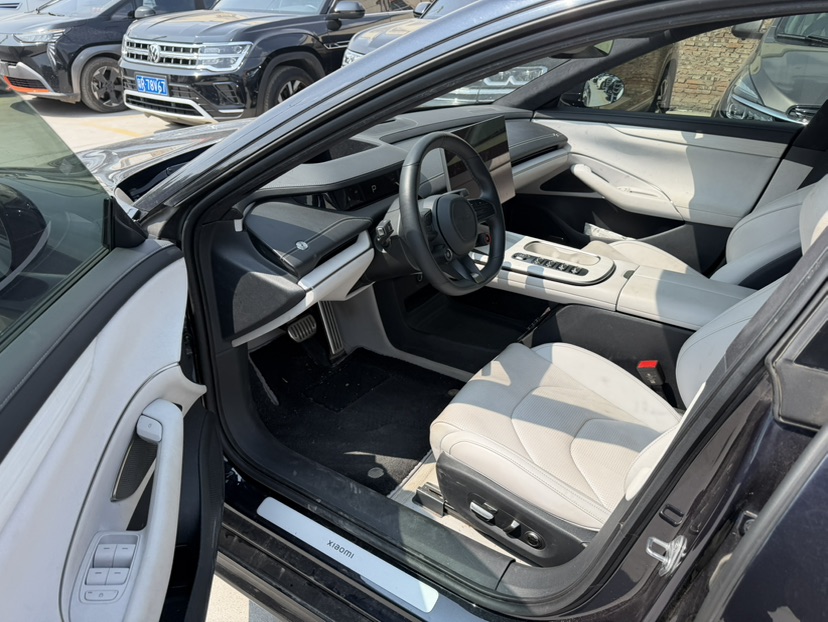 MI SU7 2024 car image #4