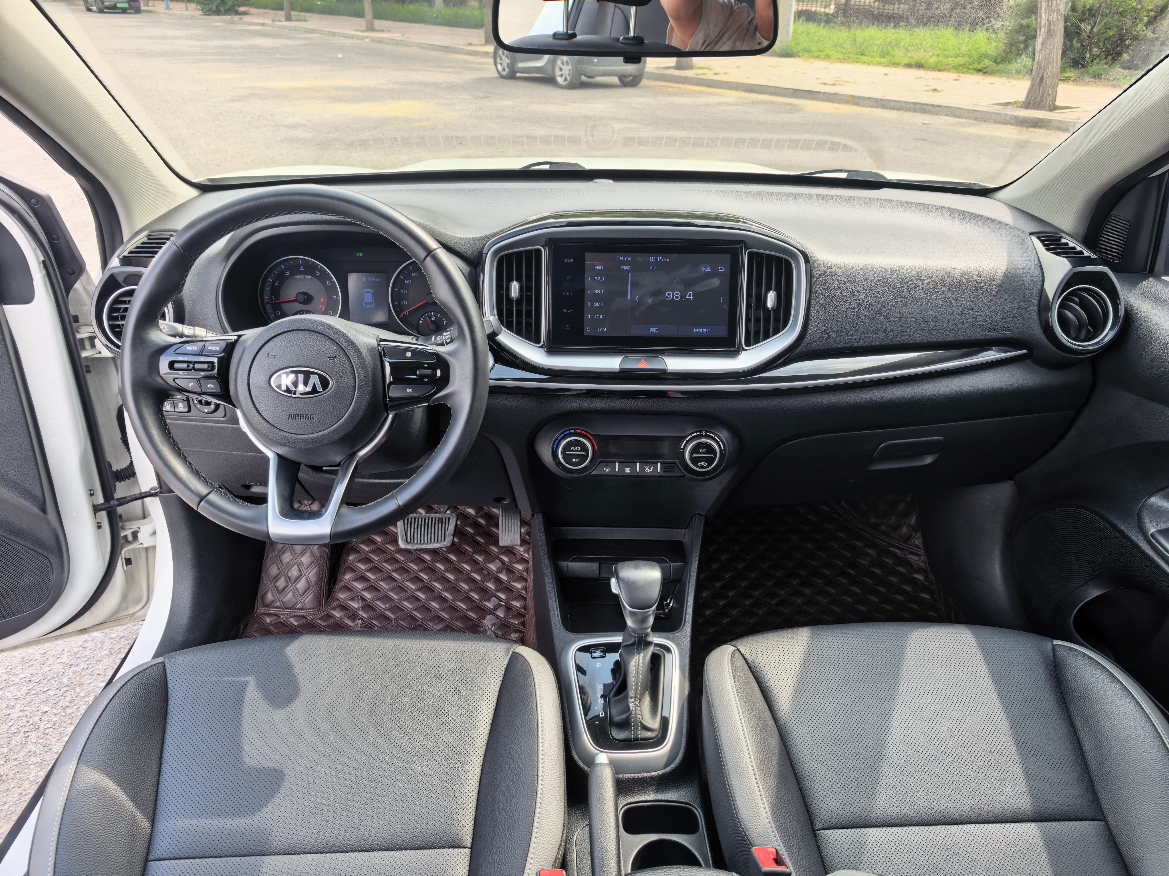 Kia KX1 2020 car image #7