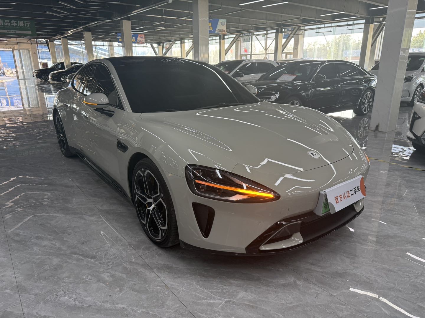 MI SU7 2024 car image #3
