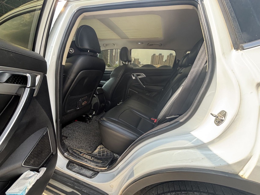GEELY Boyue 2017 car image #4