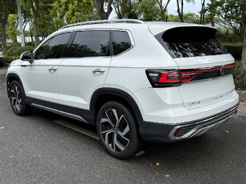 Volkswagen Tharu 2024 car image #6