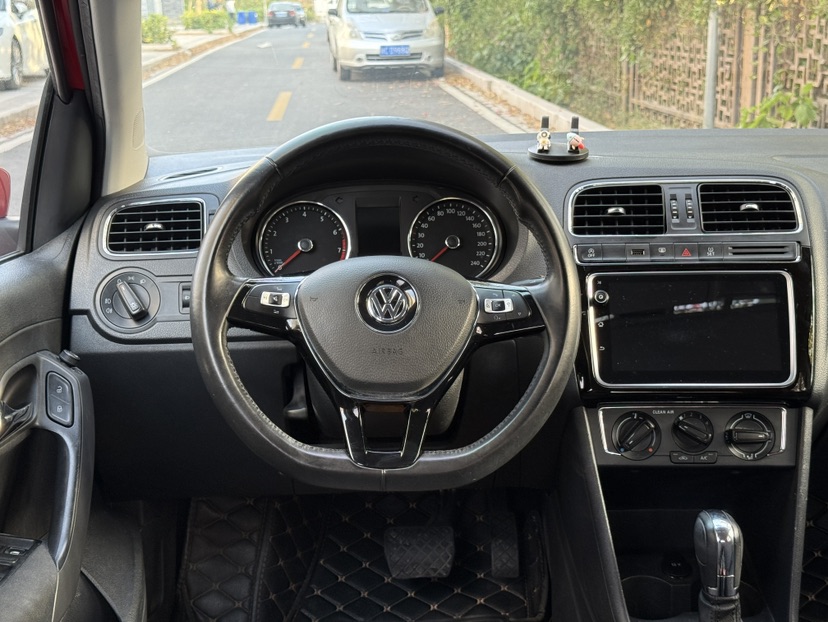 Volkswagen Polo 2019 #9 Volkswagen Polo 2019 car image #9