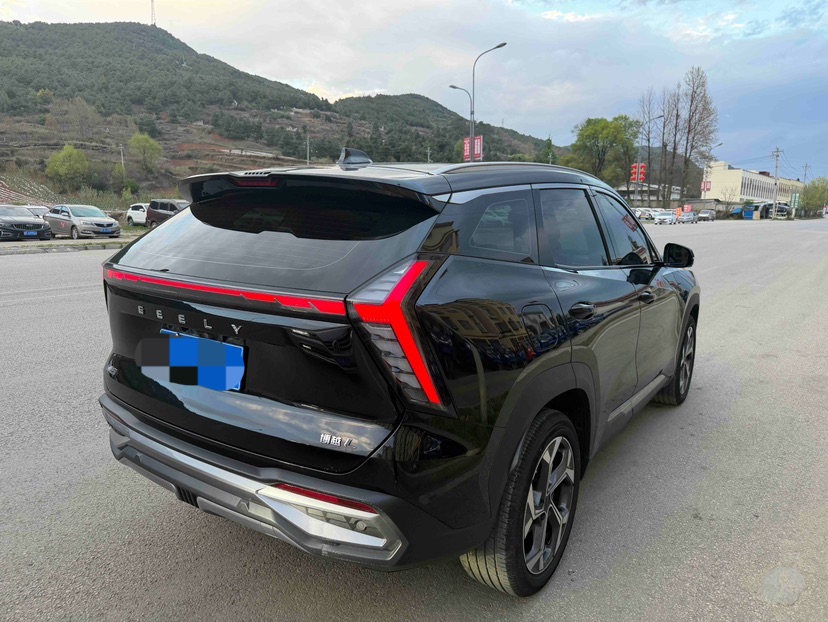 GEELY Boyue L 2025 car image #3