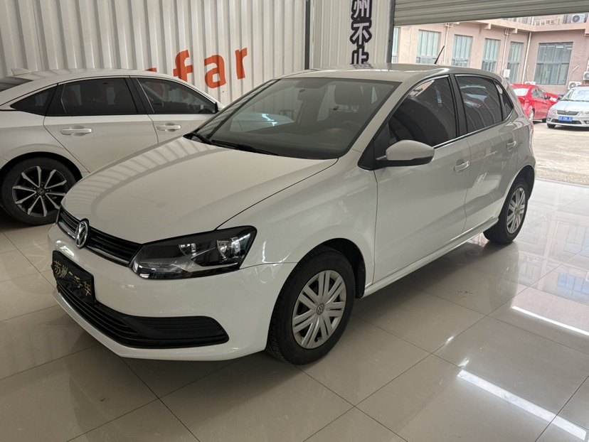 Volkswagen Polo 2016 car image 