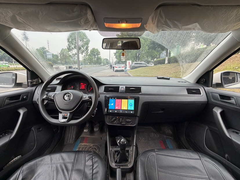 Volkswagen Santana 2023 car image #5