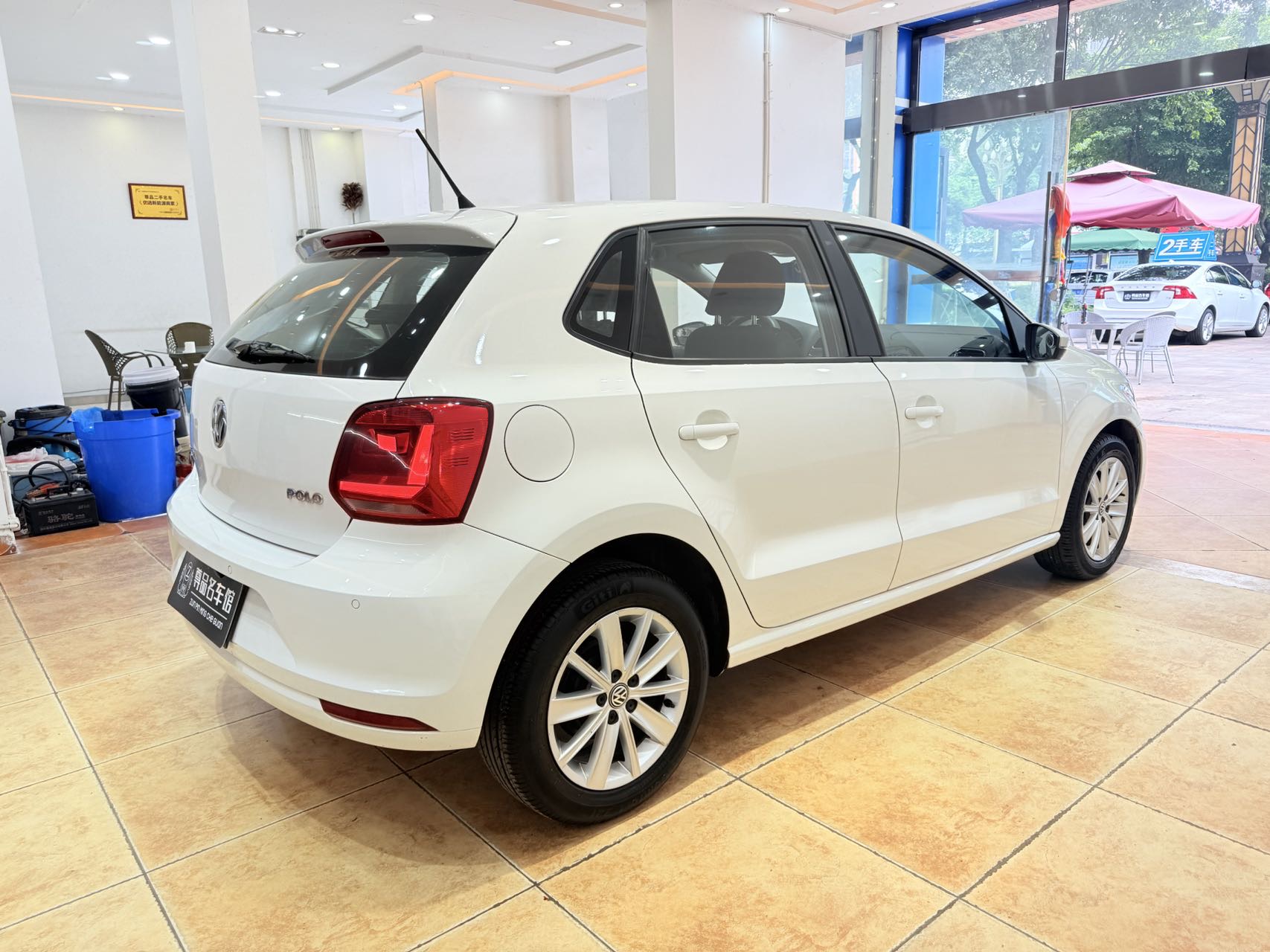 Volkswagen Polo 2014 car image #4