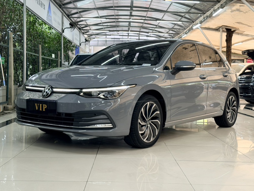 Volkswagen Golf 2024 #2 Volkswagen Golf 2024 صورة سيارة #2