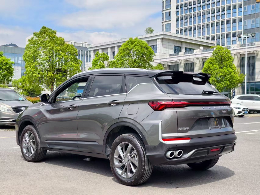 GEELY Coolray 2025 car image #6