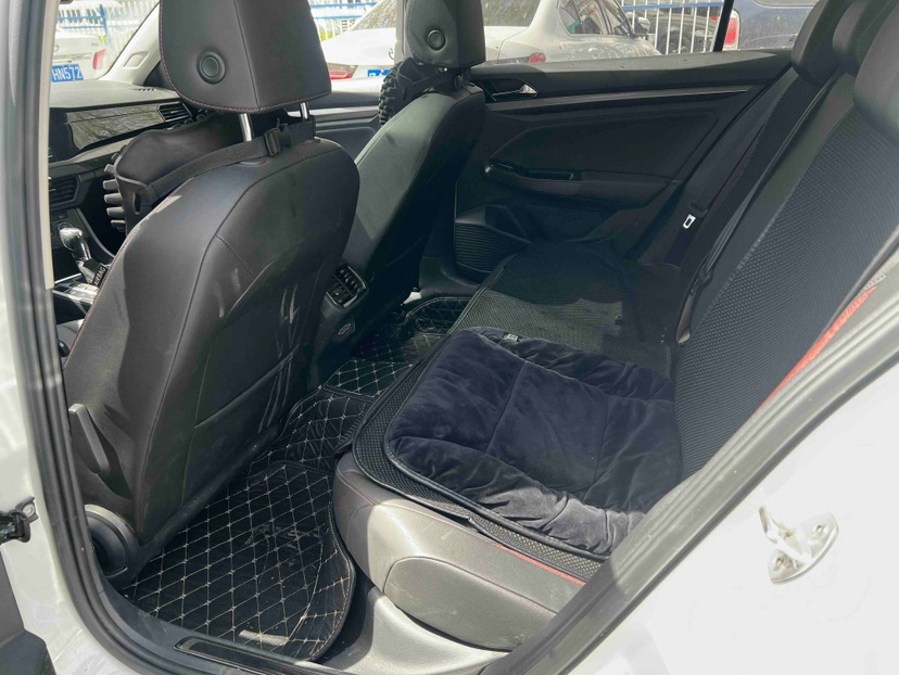 Volkswagen Bora 2019 car image #5