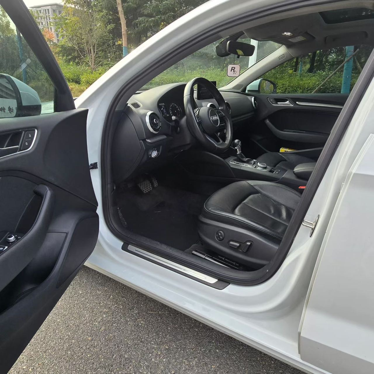Audi A3 2019 car image #4