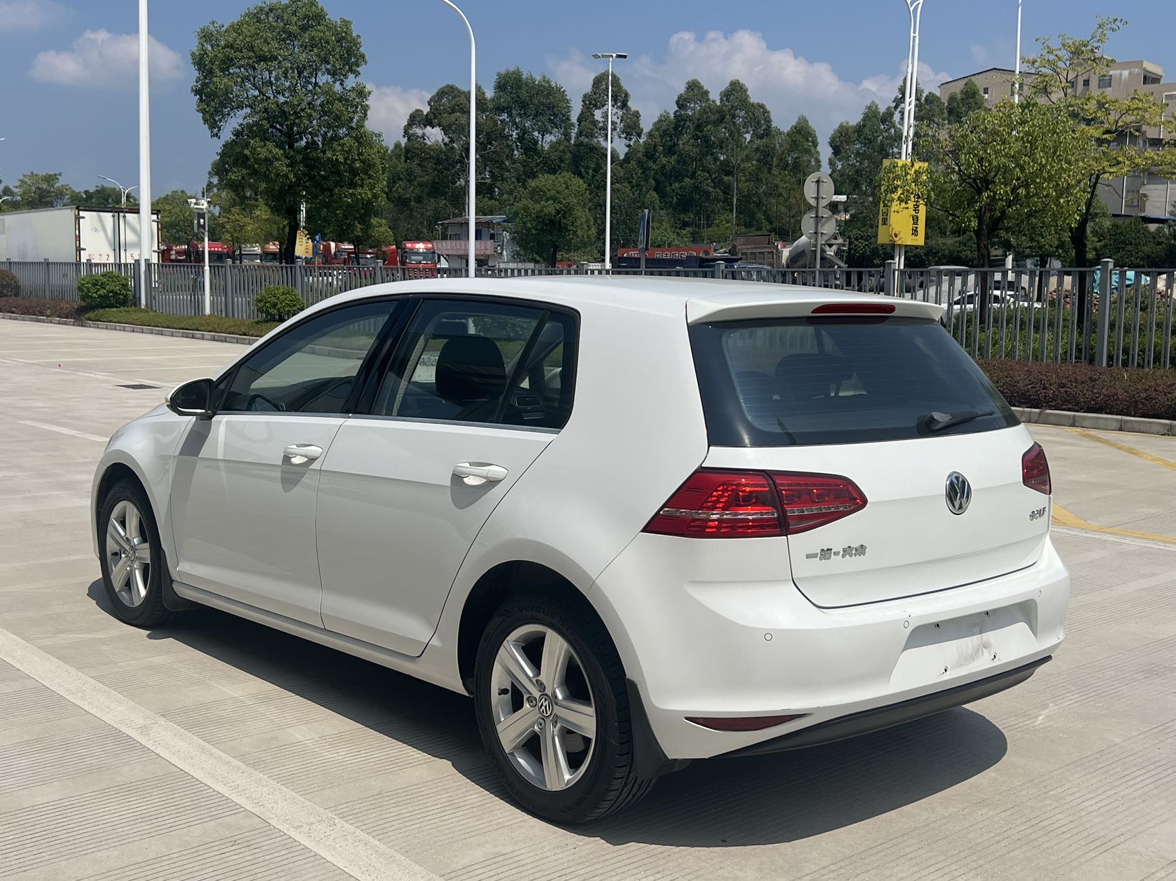 Volkswagen Golf 2014 #3 Volkswagen Golf 2014 car image #3