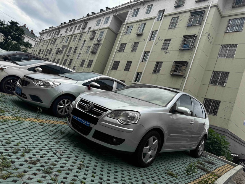 Volkswagen Polo 2009 Volkswagen Polo 2009 car image