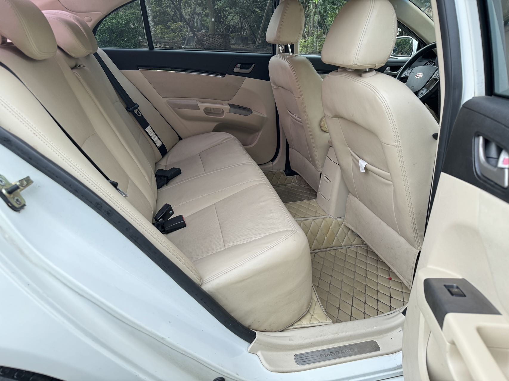 GEELY Emgrand Classic 2015 car image #11