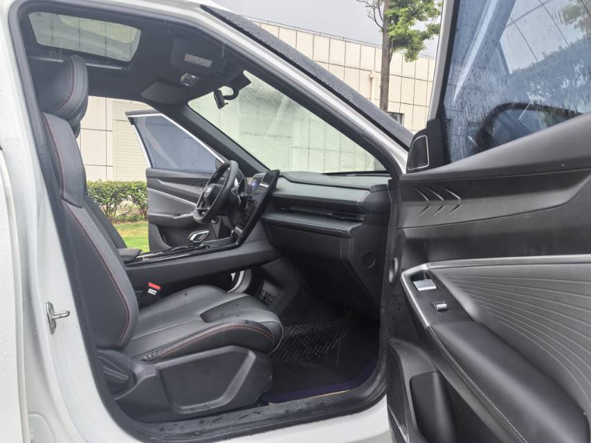 GEELY Boyue 2024 car image #6