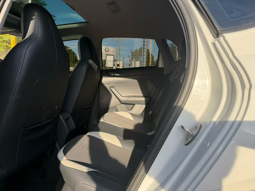 Volkswagen Polo 2022 car image #7