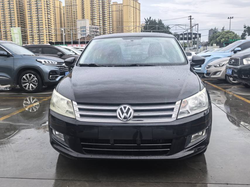 Volkswagen Santana 2014 car image #2