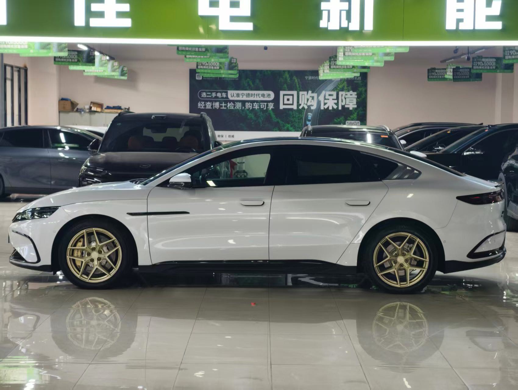 BYD Han 2023 #5 BYD Han 2023 car image #5