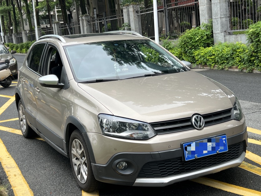 Volkswagen Polo 2015 #3 Volkswagen Polo 2015 car image #3