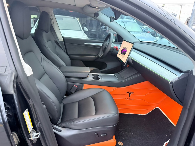 Tesla Model Y 2024 #7 Tesla Model Y 2024 car image #7