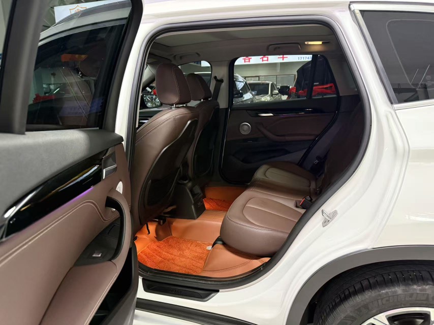BMW X1 2023 car image #6