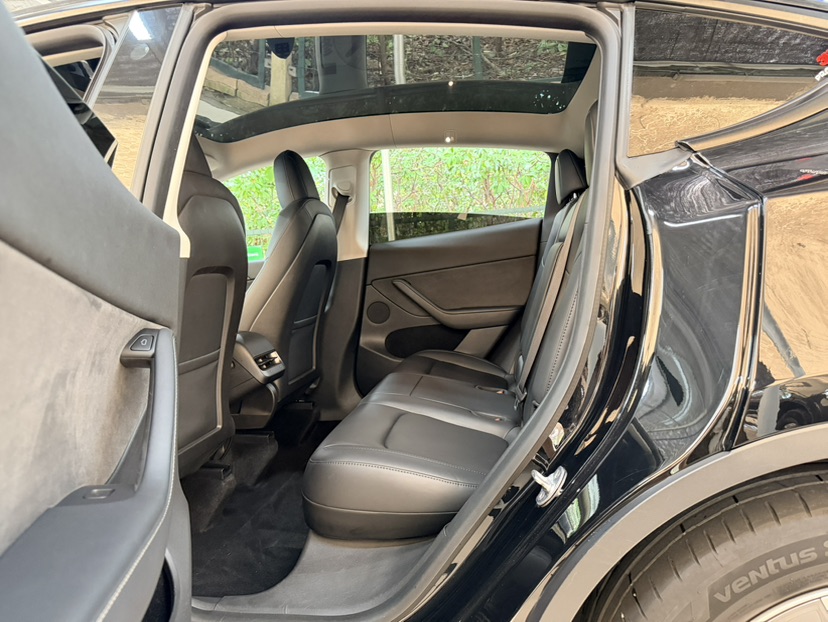 Tesla Model Y 2021 #6 Tesla Model Y 2021 car image #6