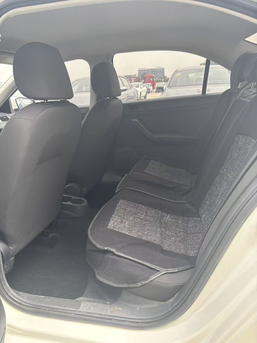 Volkswagen Santana 2023 car image #4