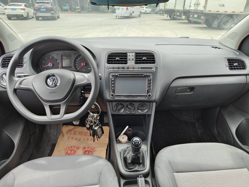 Volkswagen Polo 2015 #7 Volkswagen Polo 2015 car image #7