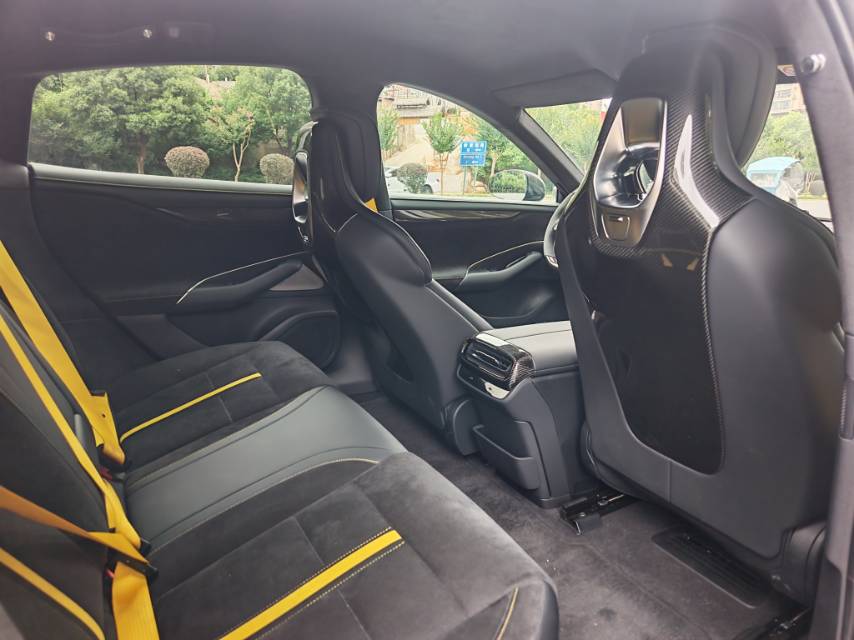 MI SU7 Ultra 2025 car image #7