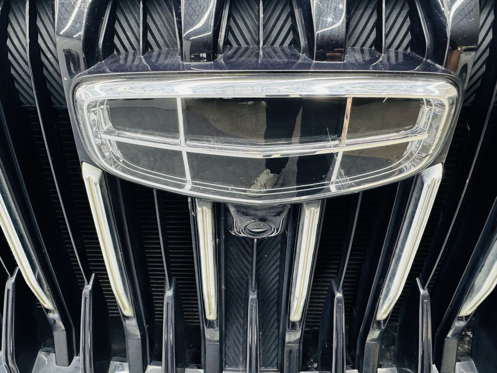 GEELY Vision X6 2023 car image #6