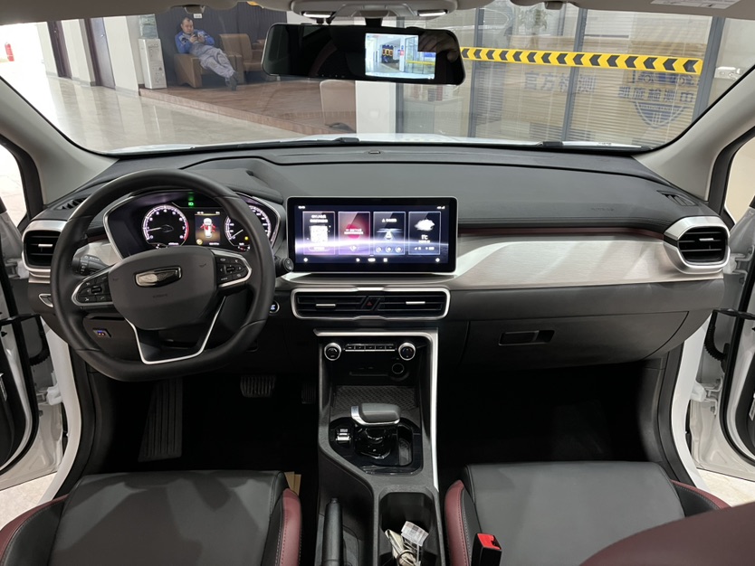 GEELY Coolray 2023 car image #16