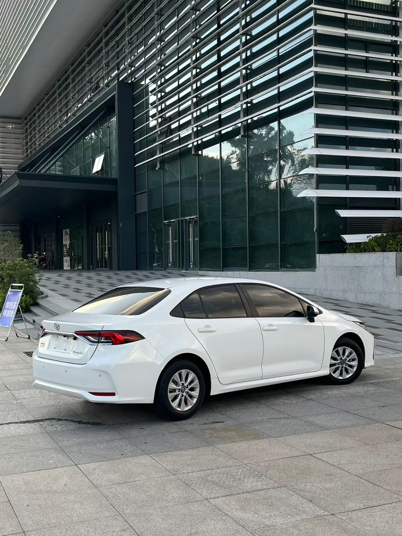 Toyota Corolla 2022 car image #2