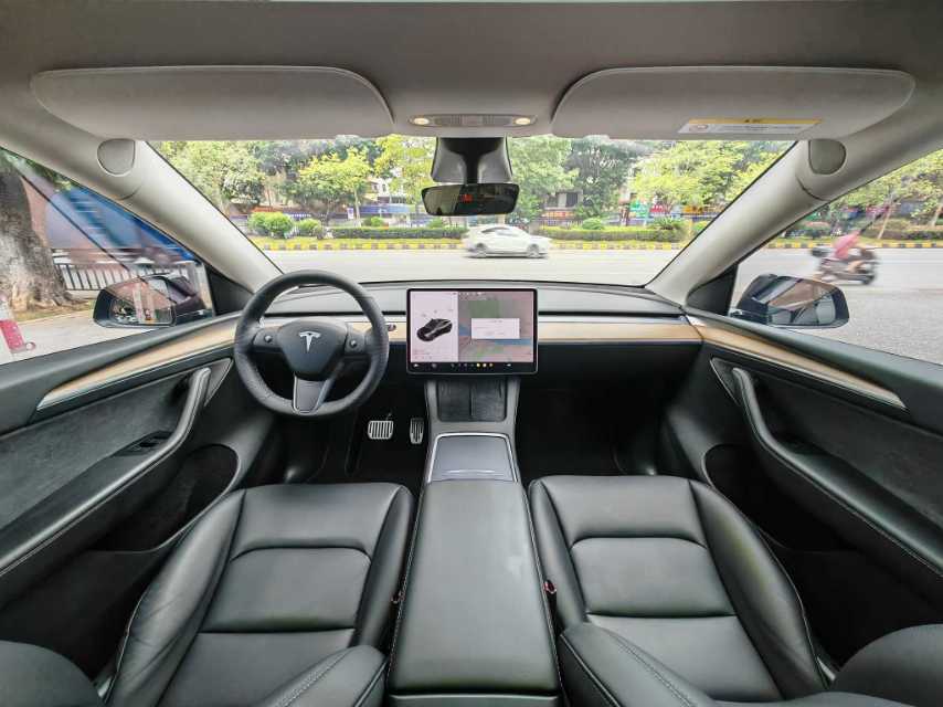 Tesla Model Y 2021 #8 Tesla Model Y 2021 صورة سيارة #8