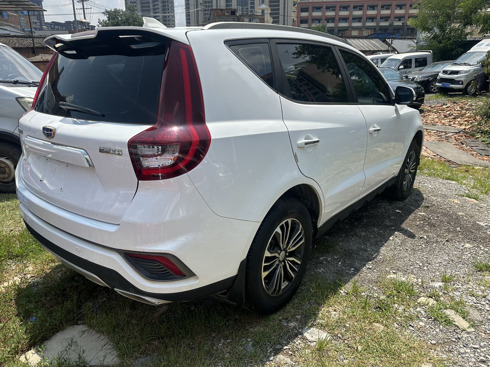 GEELY Vision X6 2020 #3 GEELY Vision X6 2020 car image #3