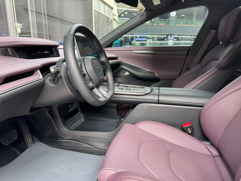 MI SU7 2024 car image #4