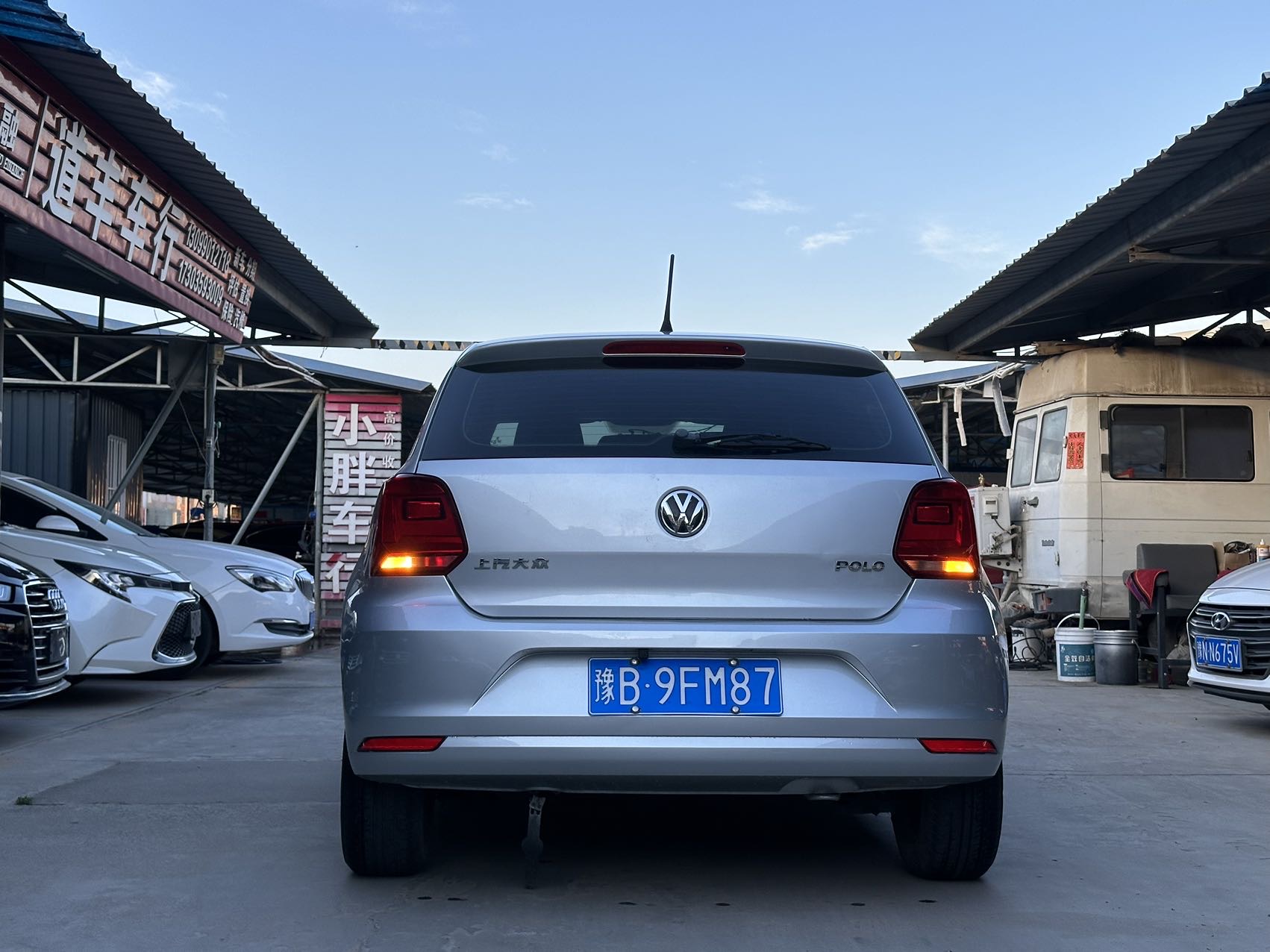 Volkswagen Polo 2017 car image #2
