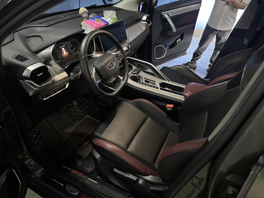 GEELY Coolray 2023 car image #9