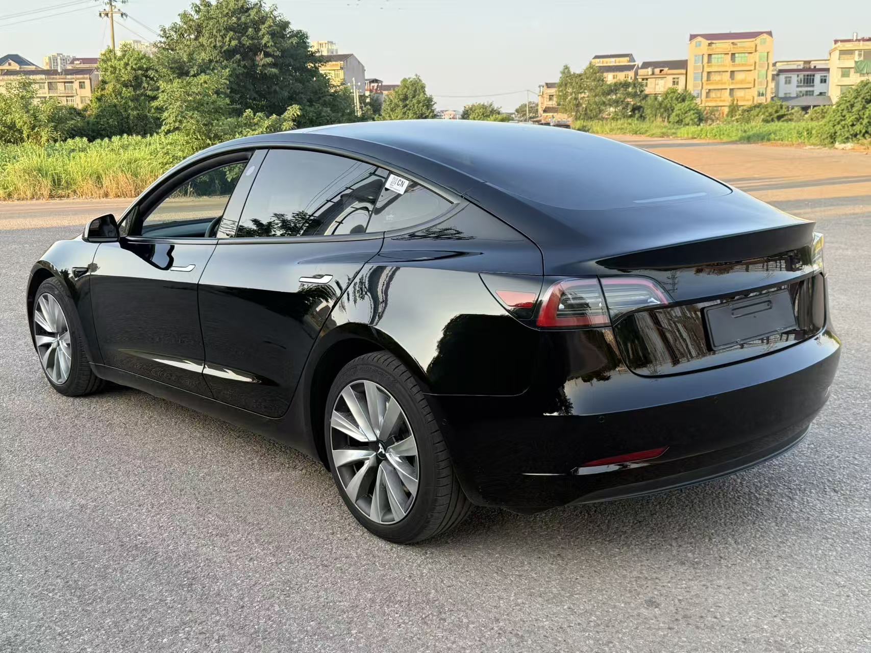 Tesla Model 3 2021 car image #7