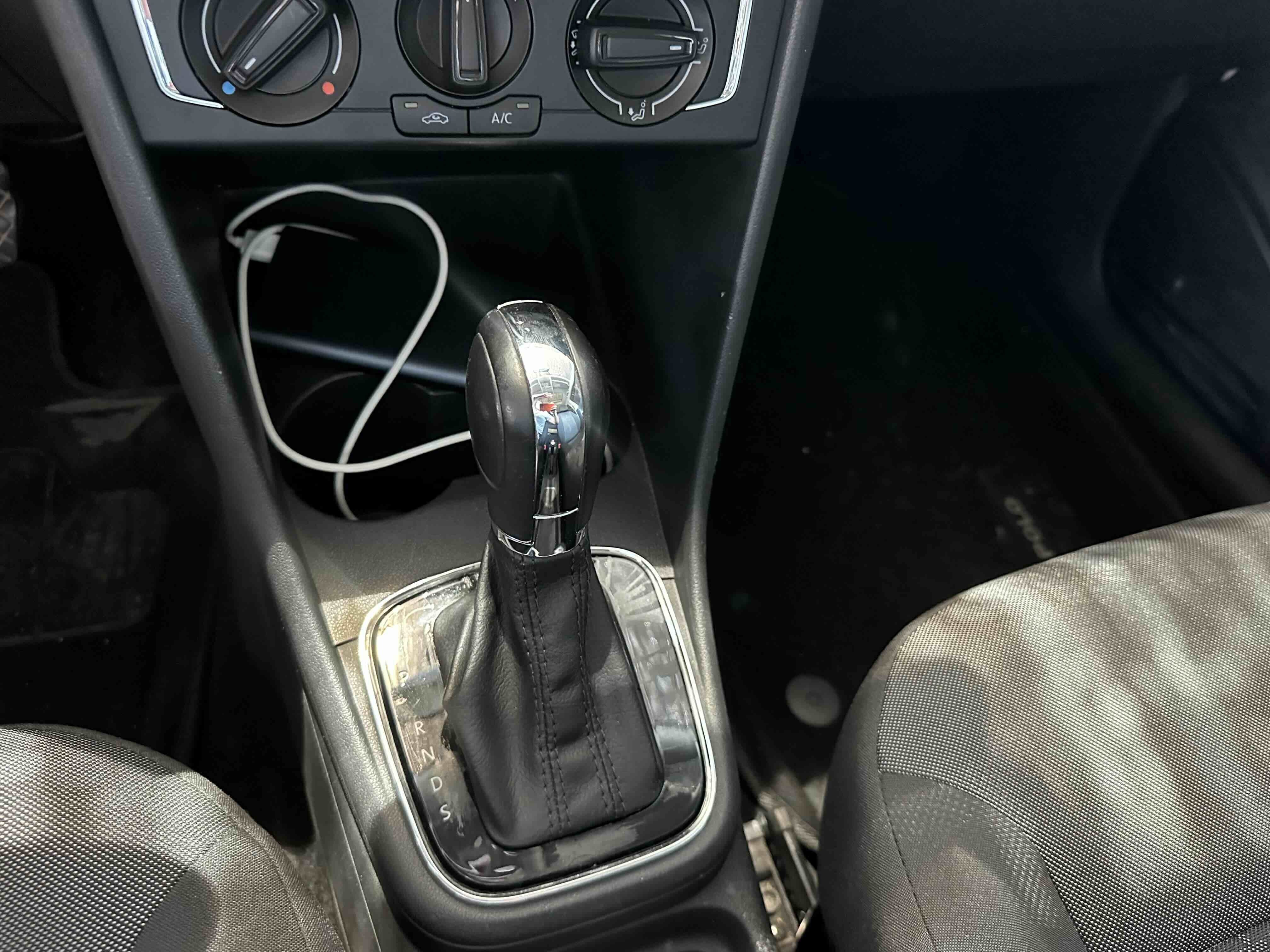 Volkswagen Polo 2016 #11 Volkswagen Polo 2016 car image #11