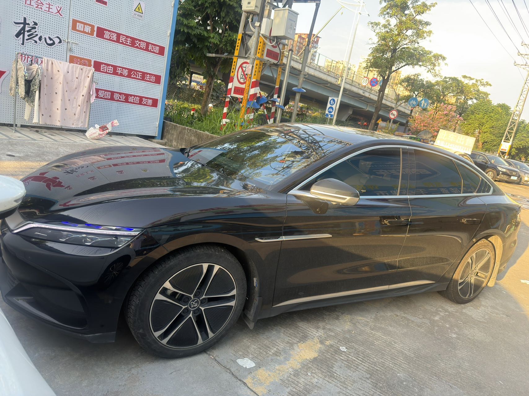 BYD Han 2024 BYD Han 2024 immagine di auto