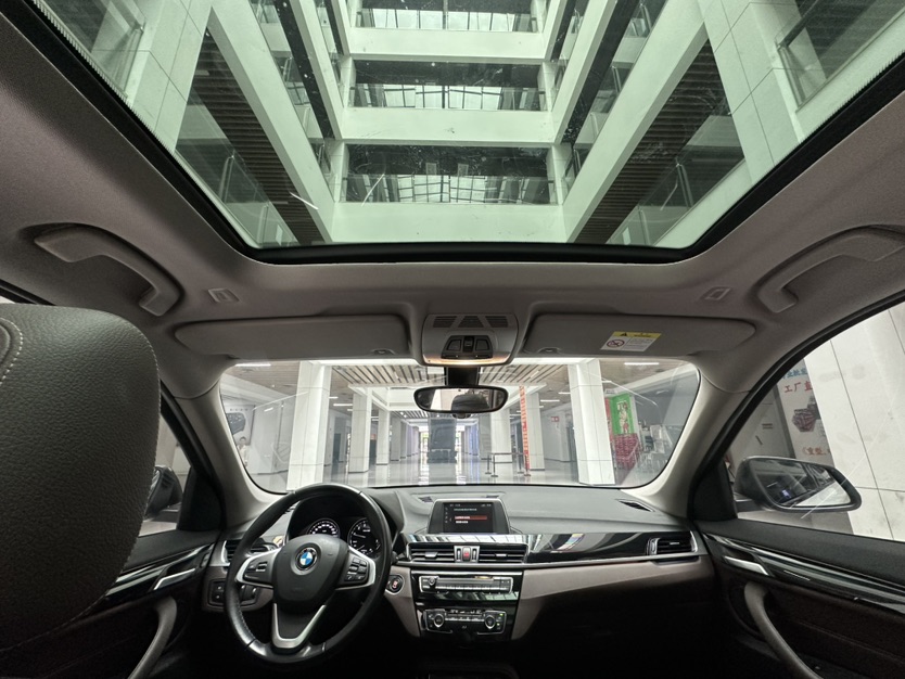 BMW X1 2019 car image #11