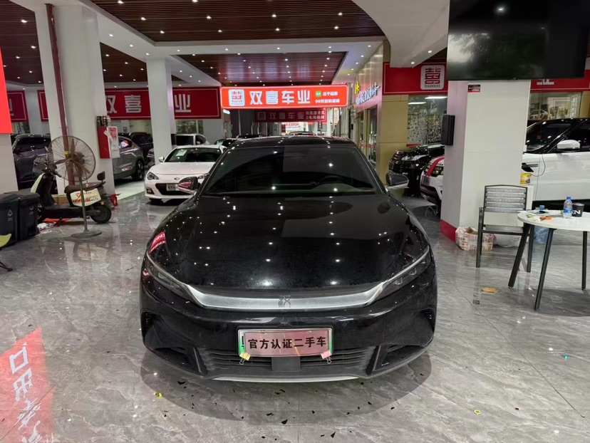 BYD Han 2025 #2 BYD Han 2025 car image #2