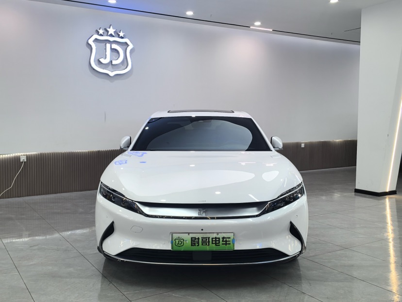 BYD Han 2021 #2 BYD Han 2021 car image #2